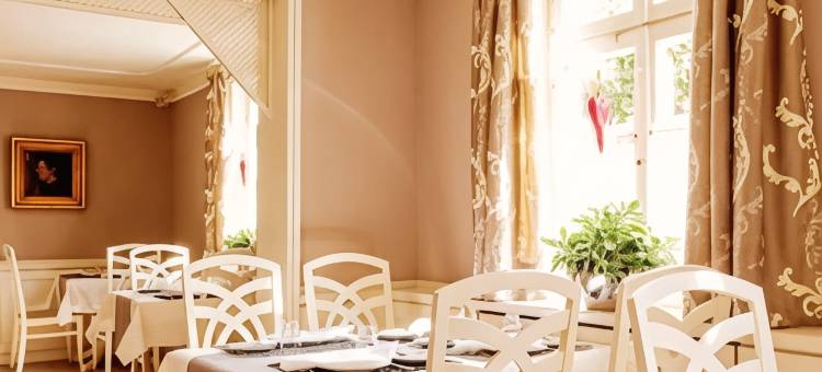 Altes Pfarrhaus酒店和餐厅(Altes Pfarrhaus Hotel Und Restaurant)图片