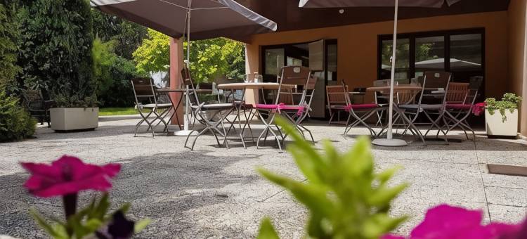 莫伯日康铂酒店(Campanile Maubeuge)图片