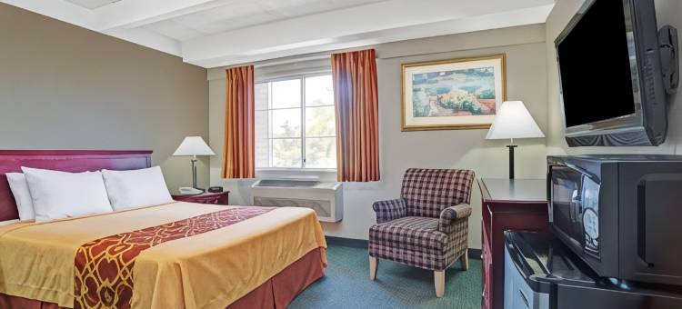 爱荷华城市Travelodge by Wyndham(Iowa City Travelodge)(Travelodge by Wyndham Iowa City)图片