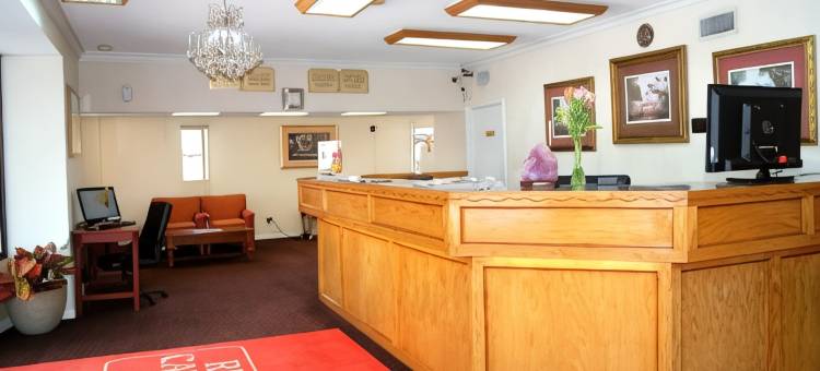 红地毯酒店 - 纳奇兹(Red Carpet Inn - Natchez)图片