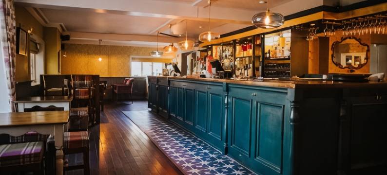 魔鬼的磨砺酒店(The Devil's Punchbowl Hotel)图片