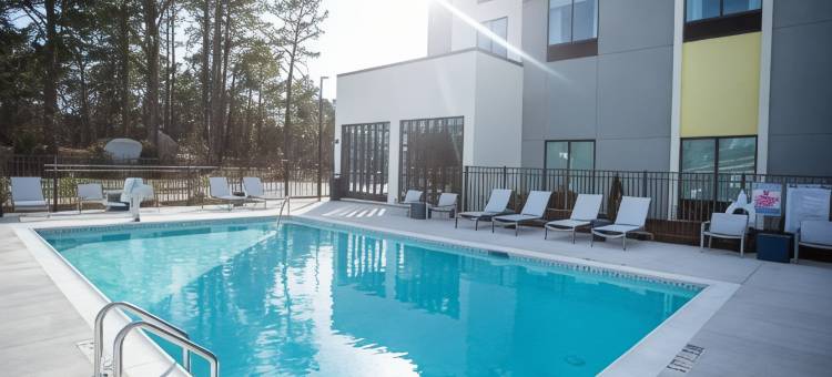 NC州南松湖希尔顿花园酒店(Hilton Garden Inn Southern Pines / Pinehurst)图片