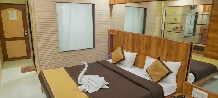 库马尔广场酒店(Hotel Kumar Plaza)图片