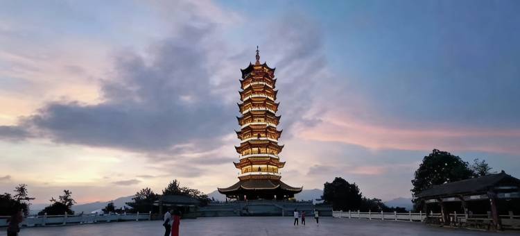 嘉清国际酒店(大余汽车站牡丹亭店)图片