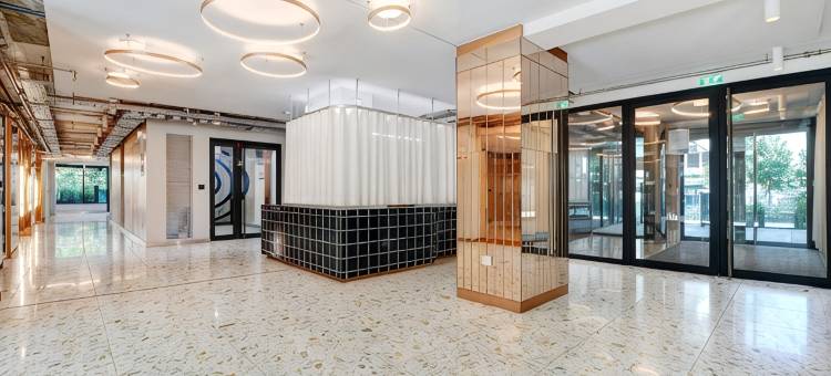 Room 1004 in a premium residence- Sport/laundry图片