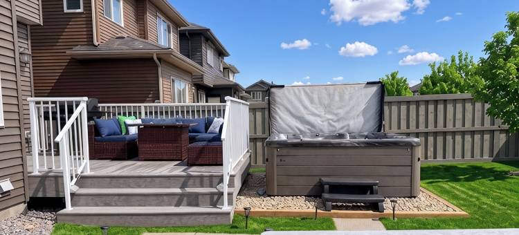 Nordic Retreat Near Wem | Hot Tub, 2 Lounges, Fire Table, King Suite • Sleeps 10图片