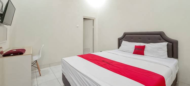 O 格里亚维萨塔伊斯兰酒店(RedDoorz Syariah at Griya Wisata Wonogiri)图片