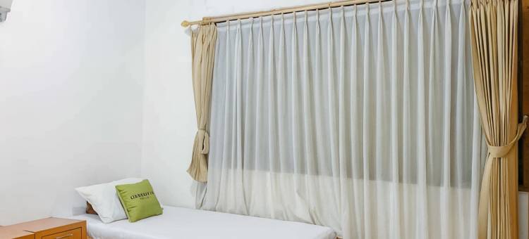 Urbanview Hotel Syariah Near Upi Sumedang图片