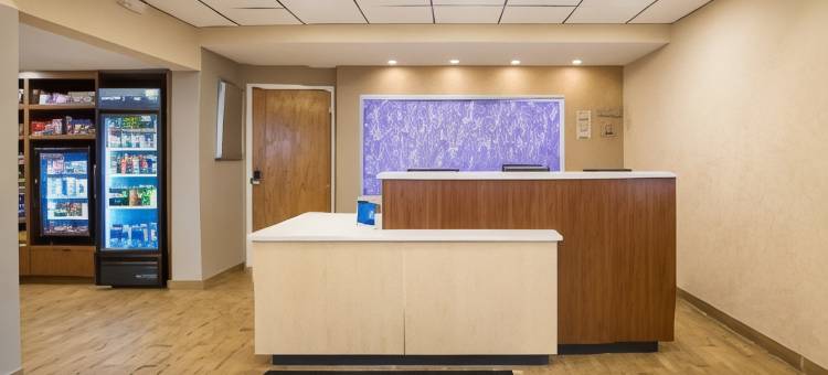 舒适酒店 - 戴达姆-波士顿大都会西区(Comfort Inn - Dedham-Boston MetroWest)图片