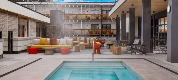 Moxy班夫(Moxy Banff)图片