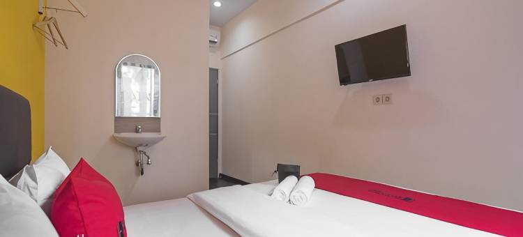 红多兹酒店ITC芒甘杜阿(RedDoorz near ITC Mangga Dua)图片