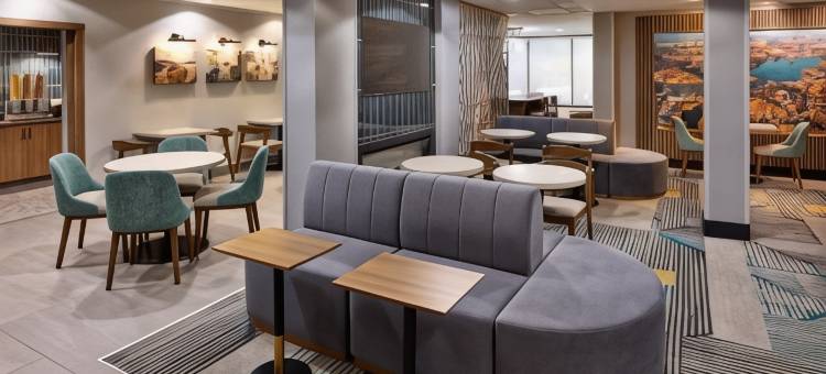 千橡市纽伯里公园拉昆塔温德姆套房酒店(La Quinta Inn & Suites by Wyndham Thousand Oaks-Newbury Park)图片