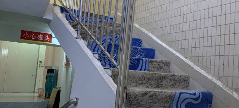 成都佳荣酒店(花牌坊地铁站店)图片