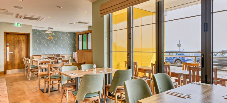 怀特岛村桑当普瑞米尔酒店(Premier Inn Isle Of Wight Sandown)图片