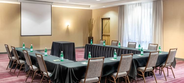 登顿万怡酒店(Courtyard Denton)图片