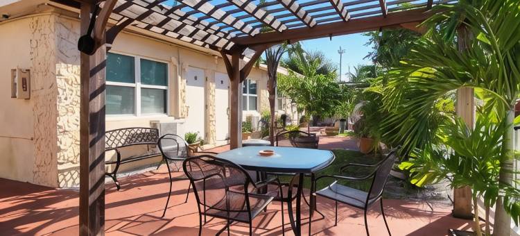 贝尔富特邮递员汽车旅馆(Barefoot Mailman Inn & Suites, Lantana, West Palm Beach, South Florida)图片