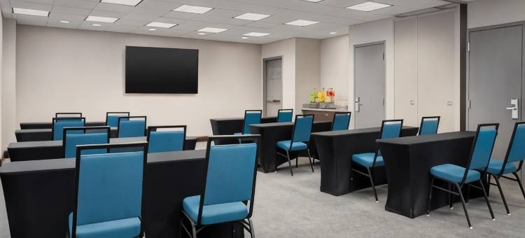 希尔顿欢朋套房酒店-奥马哈市区(Hampton Inn & Suites Omaha-Downtown)图片