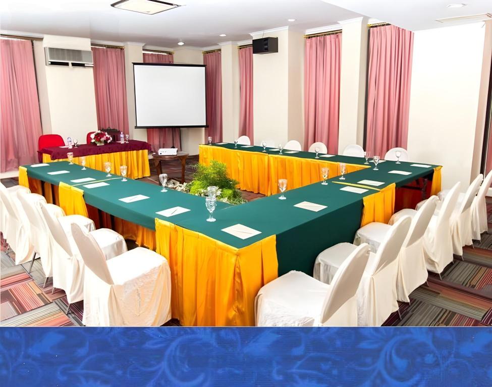 Abadi Hotel Convention Center Over view