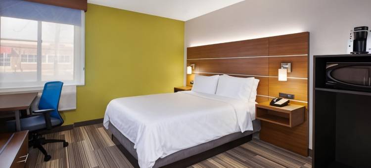 Holiday Inn Express 费尔法克斯 - 阿灵顿大道(Holiday Inn Express Fairfax - Arlington Boulevard)图片