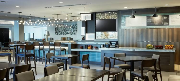 千橡阿古拉山万豪万怡酒店(Courtyard Thousand Oaks Agoura Hills)图片