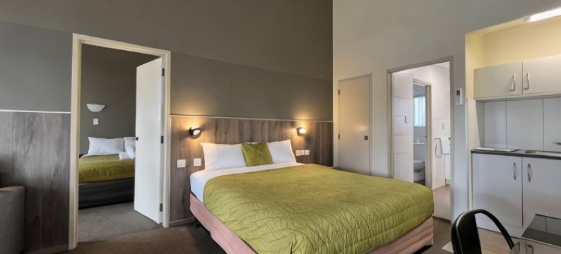 机场庄园酒店(Airport Manor Inn)图片