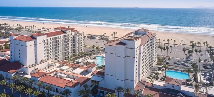 希尔顿海滨度假村酒店(The Waterfront Beach Resort, A Hilton Hotel)图片