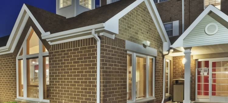 底特律利沃尼万豪TownePlace酒店(TownePlace Suites Detroit Livonia)图片