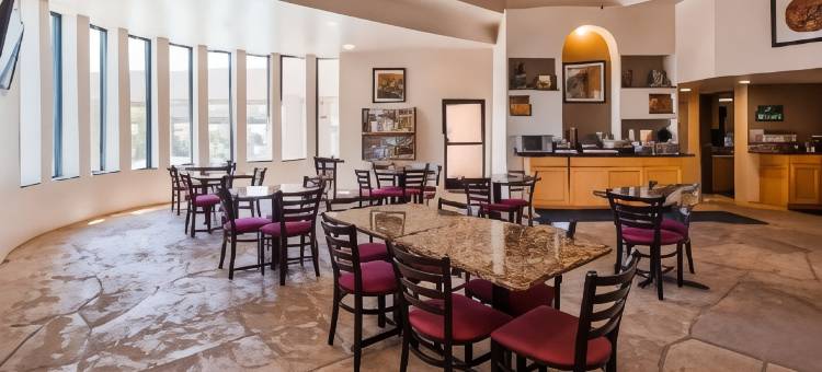 阿帕契章克申贝斯特韦斯特酒店(Best Western Apache Junction Inn)图片