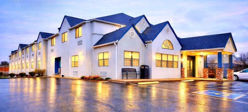 默夫里斯伯勒麦客达套房酒店(Microtel Inn & Suites by Wyndham Murfreesboro)图片