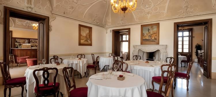 福娜罗丽别墅皇宫酒店(Villa Fenaroli Palace Hotel)图片