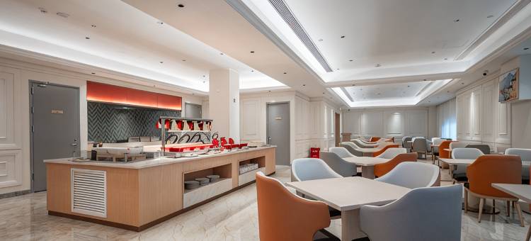 维也纳酒店(南京六合龙池地铁站店)图片