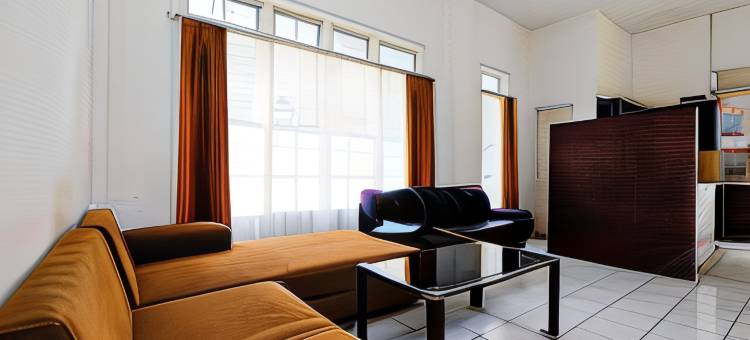 RedDoorz near Rita Super Mall Purwokerto 3图片