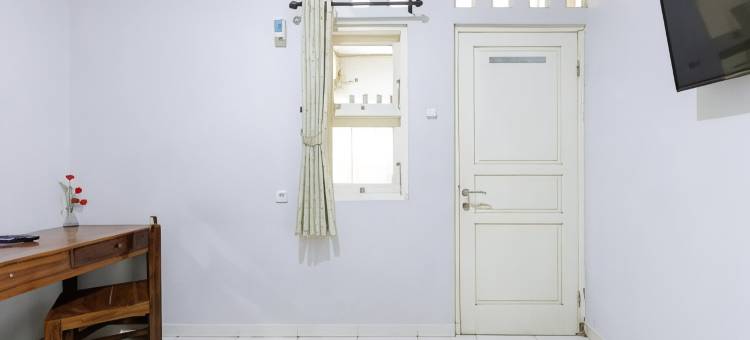 红多兹伊斯兰酒店-近格兰德科塔宾唐(RedDoorz Syariah Near Grand Kota Bintang)图片