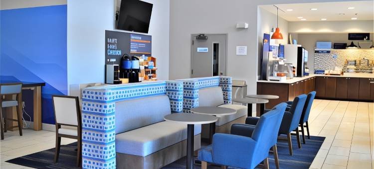 智选假日套房酒店贝茨维尔(Holiday Inn Express & Suites Batesville)图片