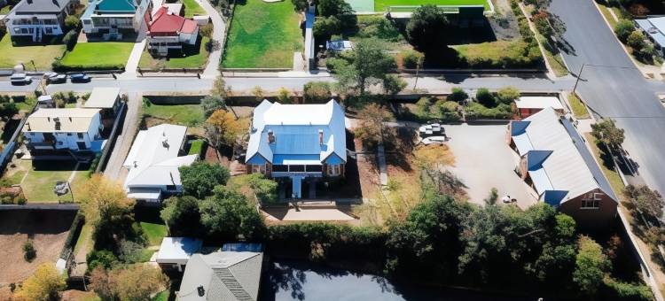 刚达盖的闪光杰克(Flash Jacks of Gundagai)图片