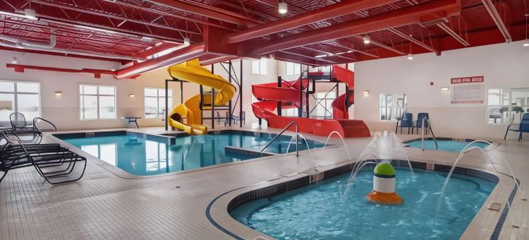 翡翠公园-里贾纳东华美达酒店(Ramada by Wyndham Emerald Park/Regina East)图片