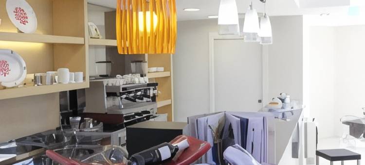 安布罗休拉科尔特酒店(Hotel Ambrosio la Corte)图片