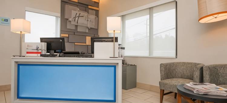 罗斯林长岛贝斯特韦斯特酒店(Best Western Roslyn-Long Island Hotel)图片