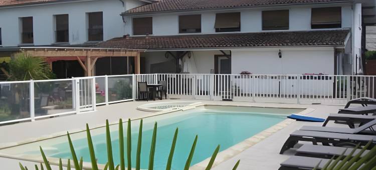 奥福德布瓦酒店(Au Feu de Bois)图片