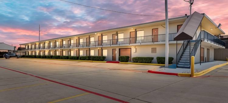 特克萨卡纳I-30伊克诺旅馆(Econo Lodge Texarkana I-30)图片
