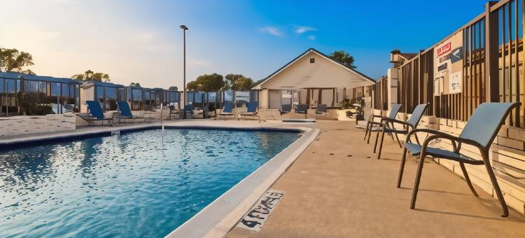 冈萨雷斯丽晶贝斯特韦斯特套房酒店(Best Western Regency Inn  Suites)图片