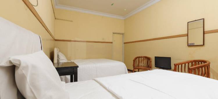 阿尔哈基姆伊斯兰酒店(Hotel Al Hakim Syariah Redpartner)图片