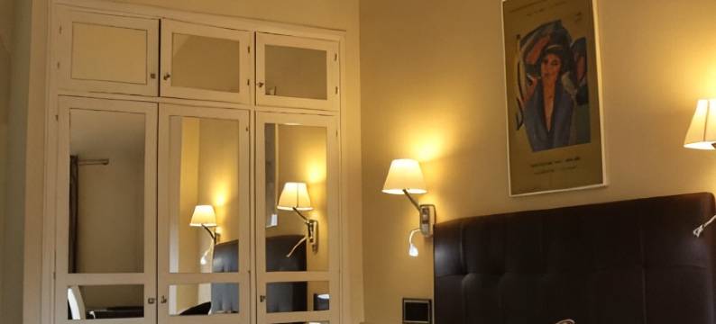 莱昂诺尔德阿基塔尼亚酒店(Hotel Leonor de Aquitania)图片