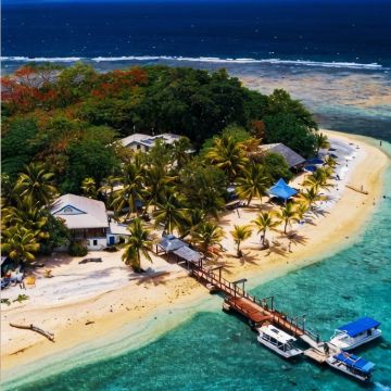 斐济+瓦努阿图+斐济 Cloud 9水上酒吧+蓝洞（塔纳岛）+亚苏尔火山8日6晚跟团游