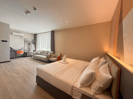 I-FLY HOTEL
