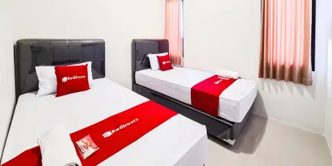 RedDoorz near Stasiun Purwokerto 2
