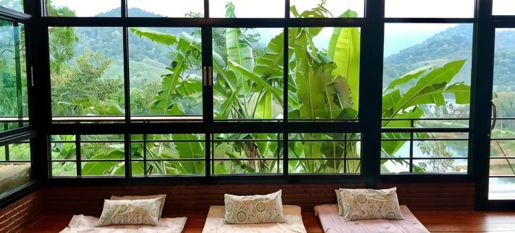 Baanhatsompaen homestay图片