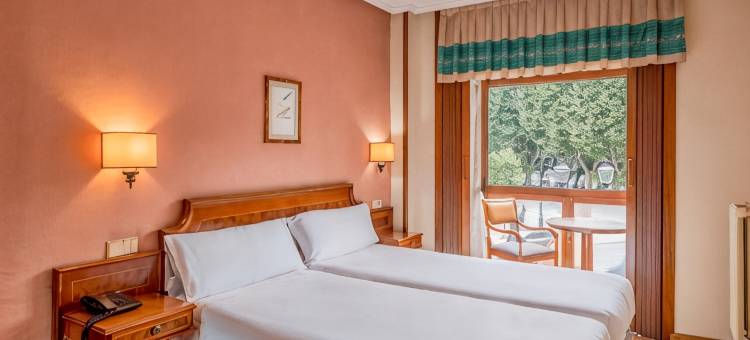 希洪中心贝戈尼亚住宿加早餐酒店(B&B HOTEL Gijón Centro Begoña)图片