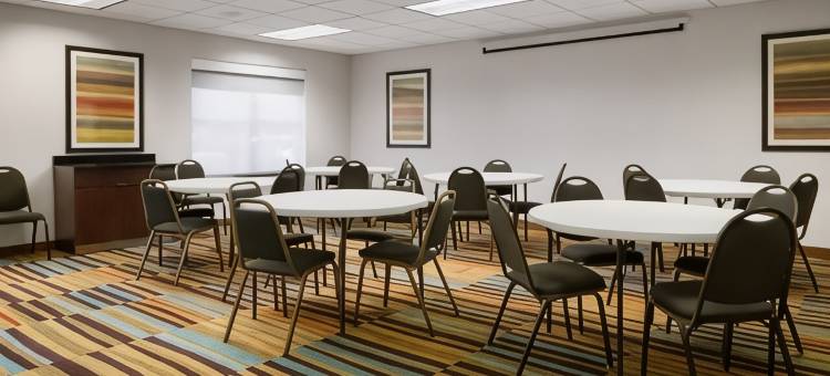 奥利安万枫酒店及套房(Fairfield Inn & Suites Olean)图片