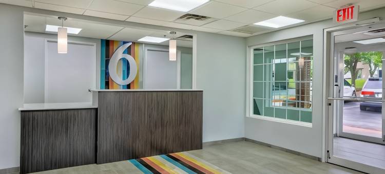俄克拉荷马塔尔萨- 中央 6号汽车旅馆(Motel 6 Tulsa, OK - Central)图片